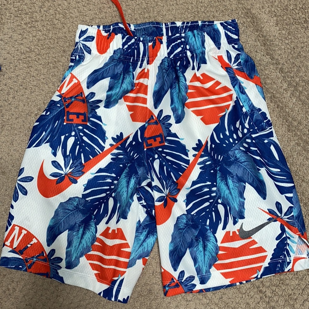 Nike Set - Picture 3 of 3